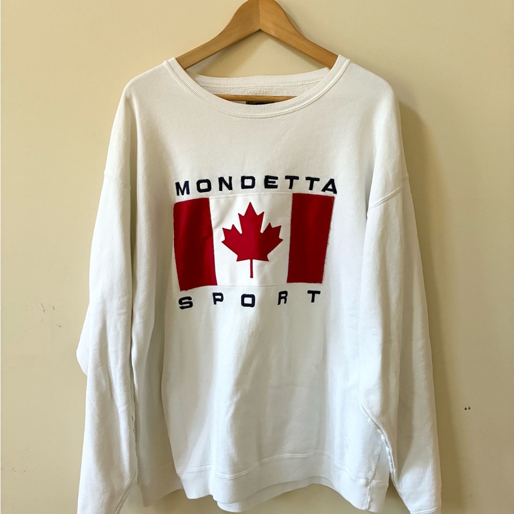 Vintage Mondetta Sport White Canada Flag Sweatshirt